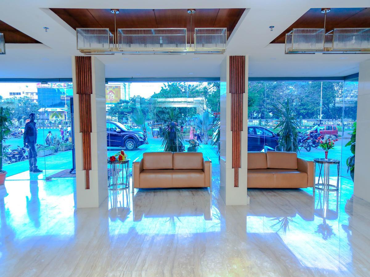 Oyo 6472 Hotel Metropolitan Mohammadnagar Exterior photo