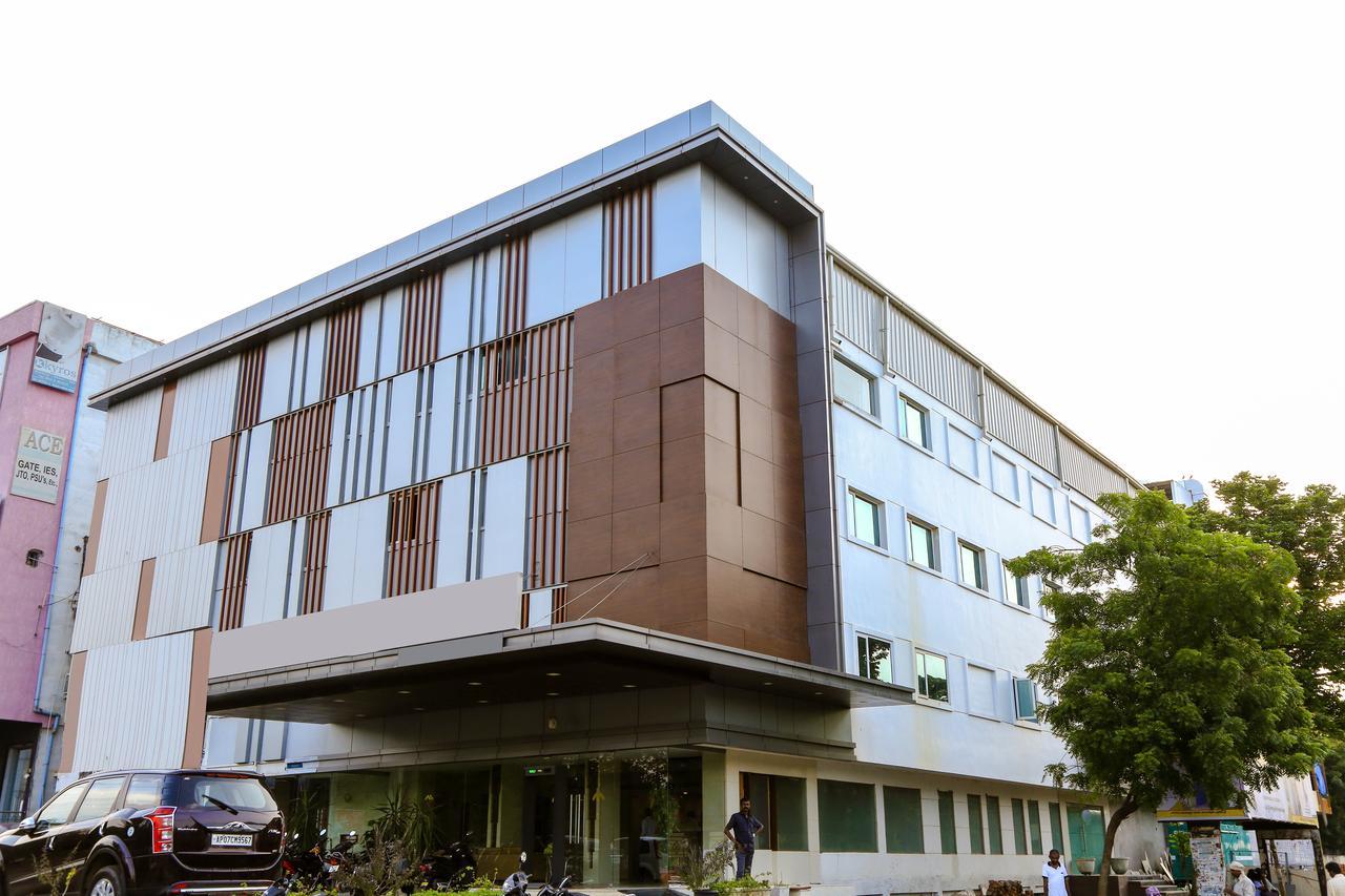 Oyo 6472 Hotel Metropolitan Mohammadnagar Exterior photo